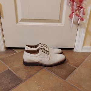Shoes for men Stacy Adams  size  8 M color cream